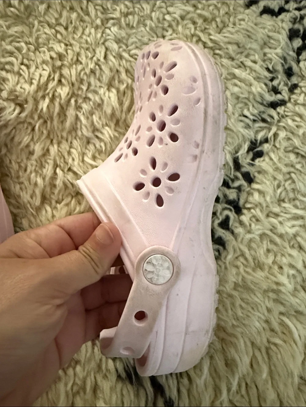 CROCS Kids Light Pink Floral Cutout Clogs